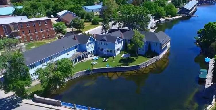 The Bobcaygeon Inn Exteriör bild